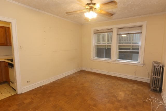Building Photo - 714 W Belmont Ave