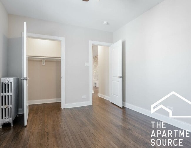 Foto del edificio - 1434 W Farragut Ave