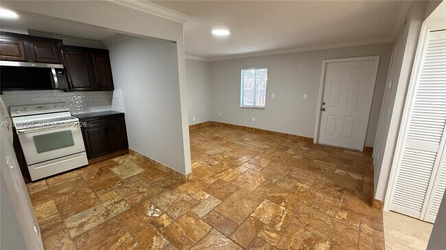 Foto del edificio - 1814 Thomas St