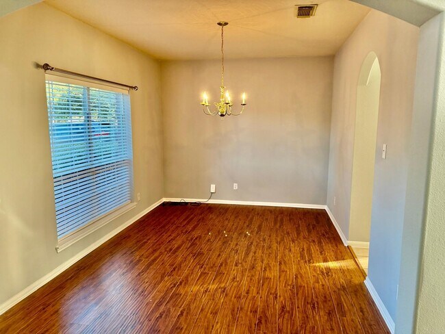 Foto del edificio - 6537 Canyon Mist Ln