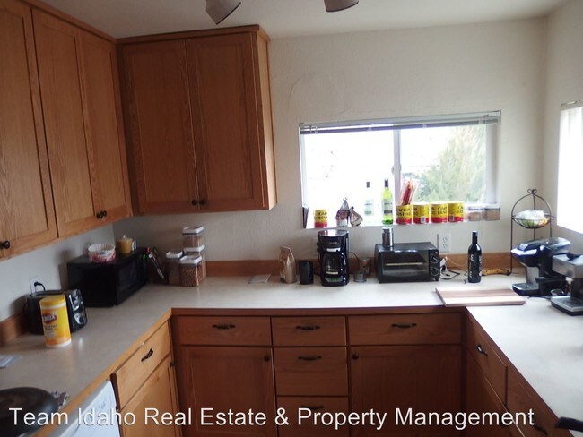 Foto del edificio - 940-940 W A St