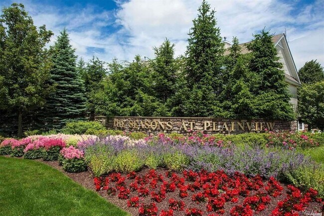 Foto del edificio - 45 Autumn Dr