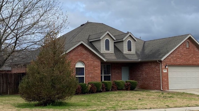 Building Photo - 2622 N Brush Creek Dr