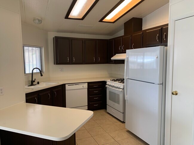 Foto del edificio - 4164 Lady Lucille Ct