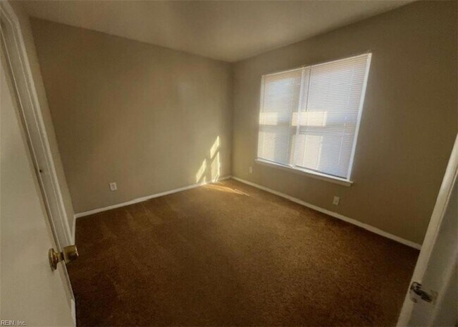 Foto del edificio - 831 Armistine Ct