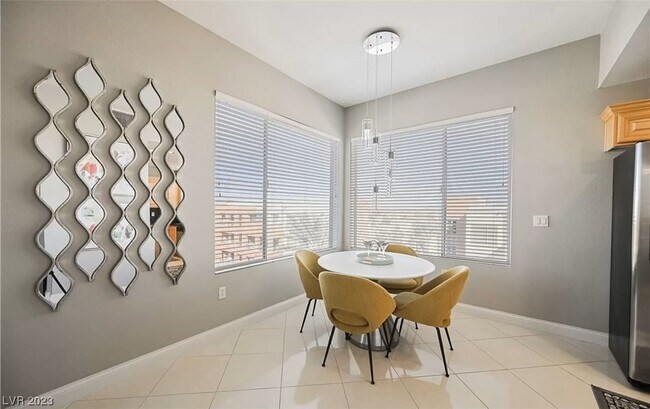 Foto del edificio - 51 E Agate Ave