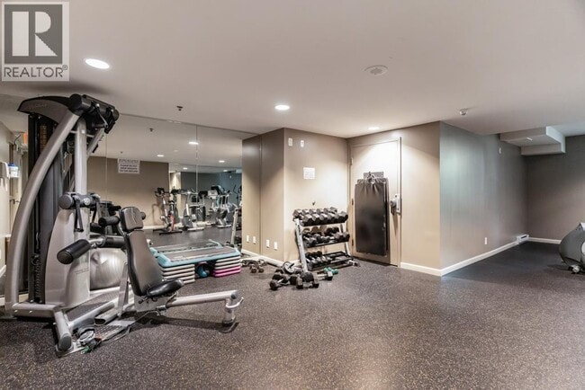 Building Photo - 9232 University Crescent