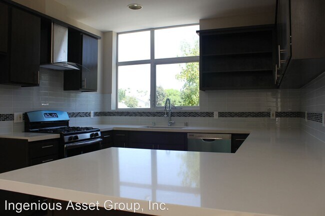 Foto del edificio - 14224 Riverside Dr