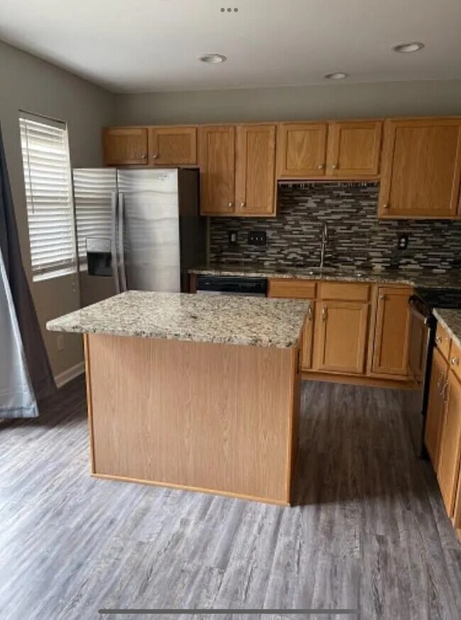 Foto del edificio - 27 Sidney Marie Ct