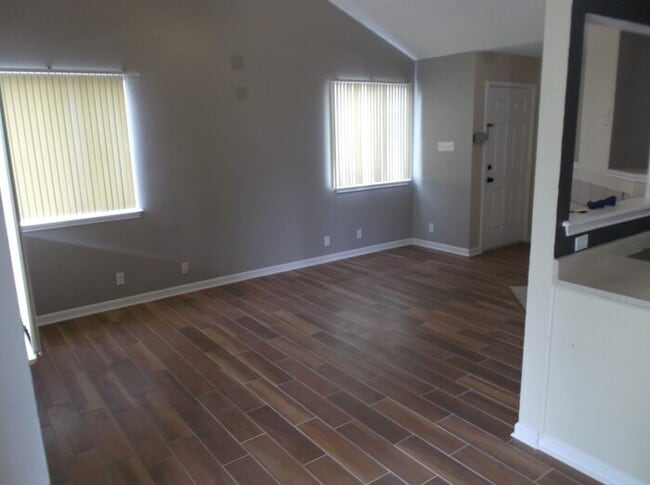 Building Photo - 7531 Heathridge