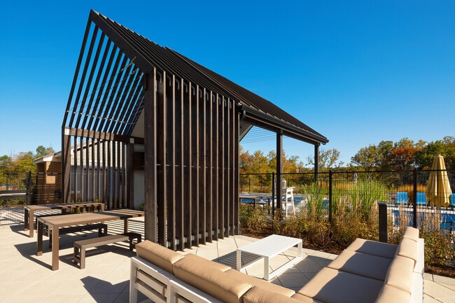 Salón al aire libre - Axiom Cabin Branch