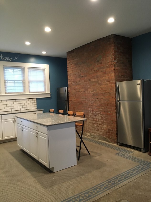 Kitchen - 1130 S 6th St