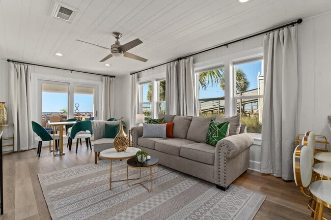 Building Photo - 9618 Beach Blvd