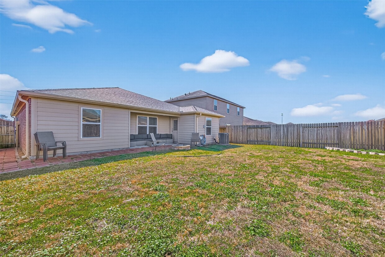 Building Photo - 2319 Seabourne Trails Rd