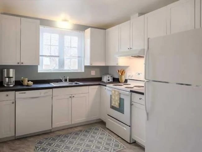 Foto del edificio - 25 Captain Parker Arms