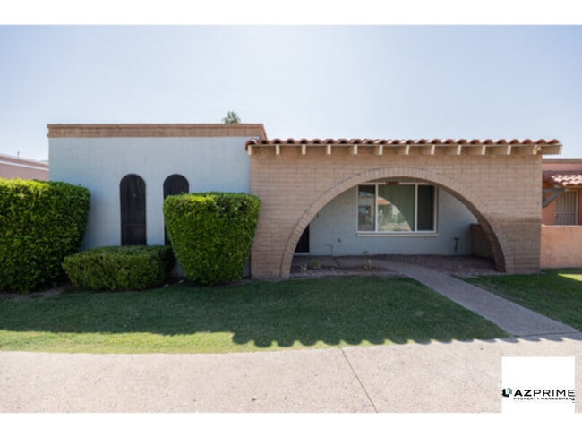 Foto del edificio - Don't miss this well-maintained 3/2 townho...