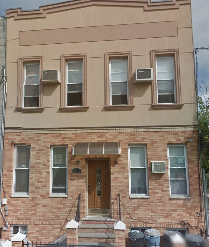 6117 55th St, Maspeth, NY 11378 Apartments in Maspeth, NY