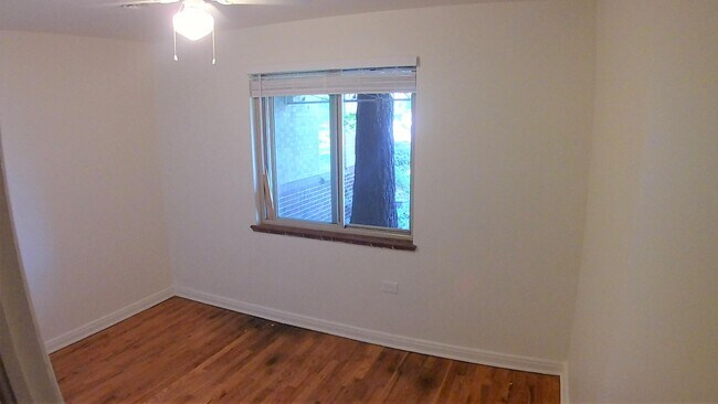 Foto del edificio - 102 E Florida Ave