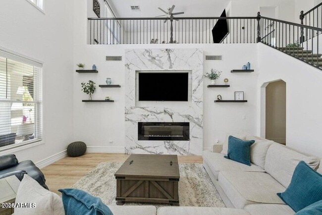 Building Photo - 2176 E Desert Broom Dr