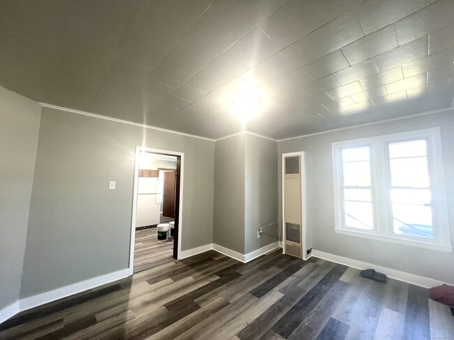 Building Photo - 12 Burleson Ln