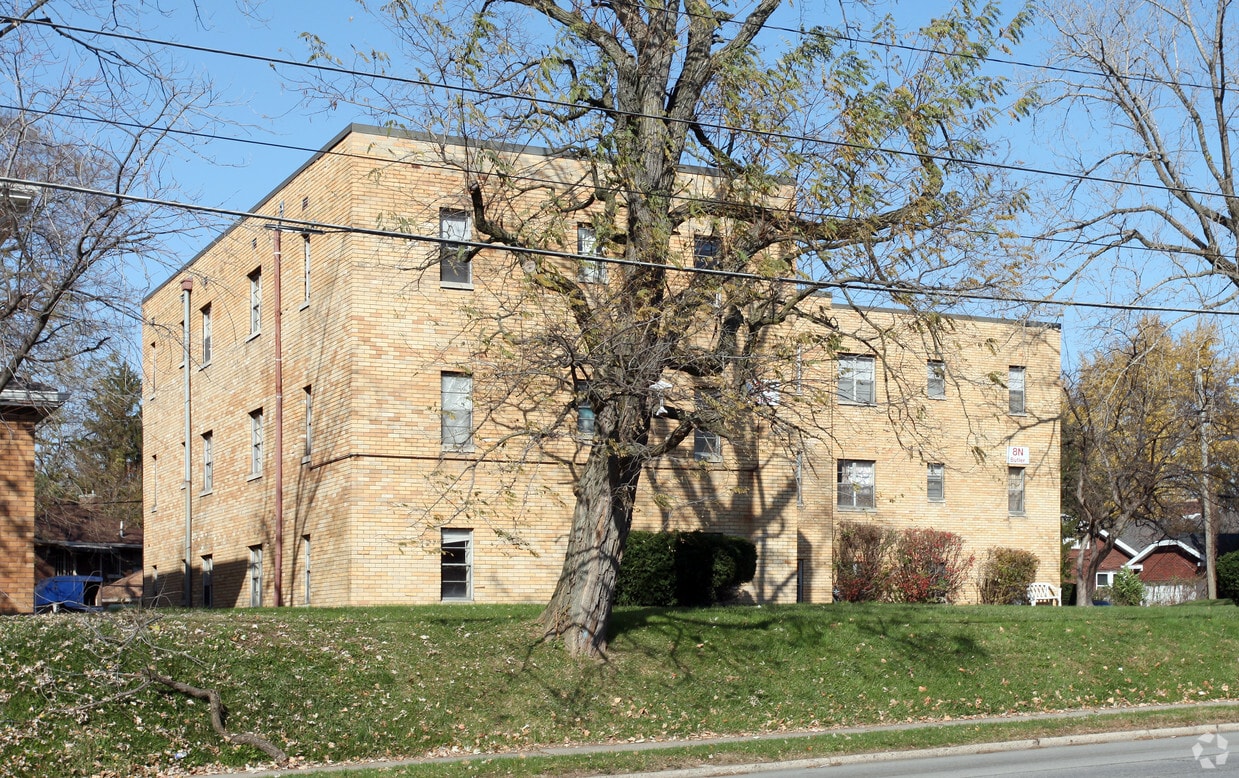 Building Photo - 4-8 N Butler Ave