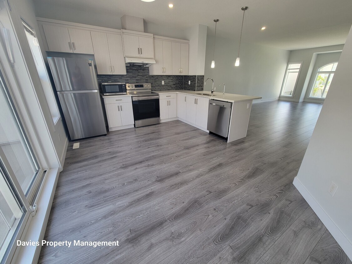 Photo principale - 723-172 172 St SW