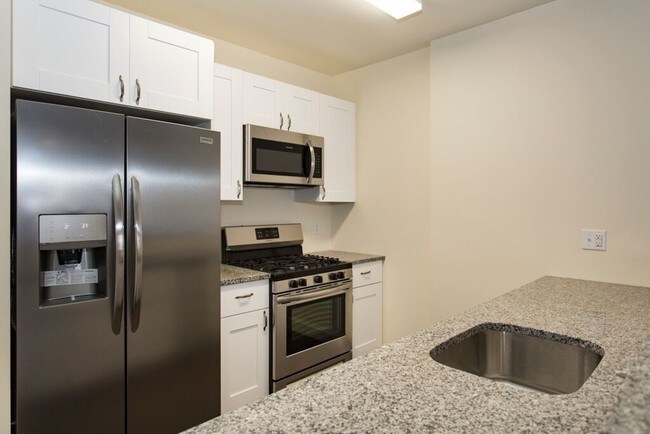 Foto del edificio - 90-96 Clinton Ave