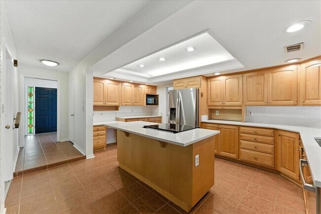 Building Photo - 2400 Deloraine Trail