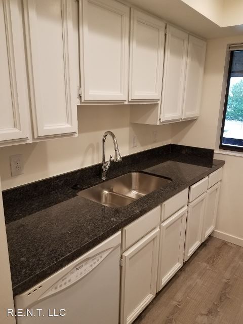 Building Photo - 2 br, 2 bath House - 325 E 2550 N #15
