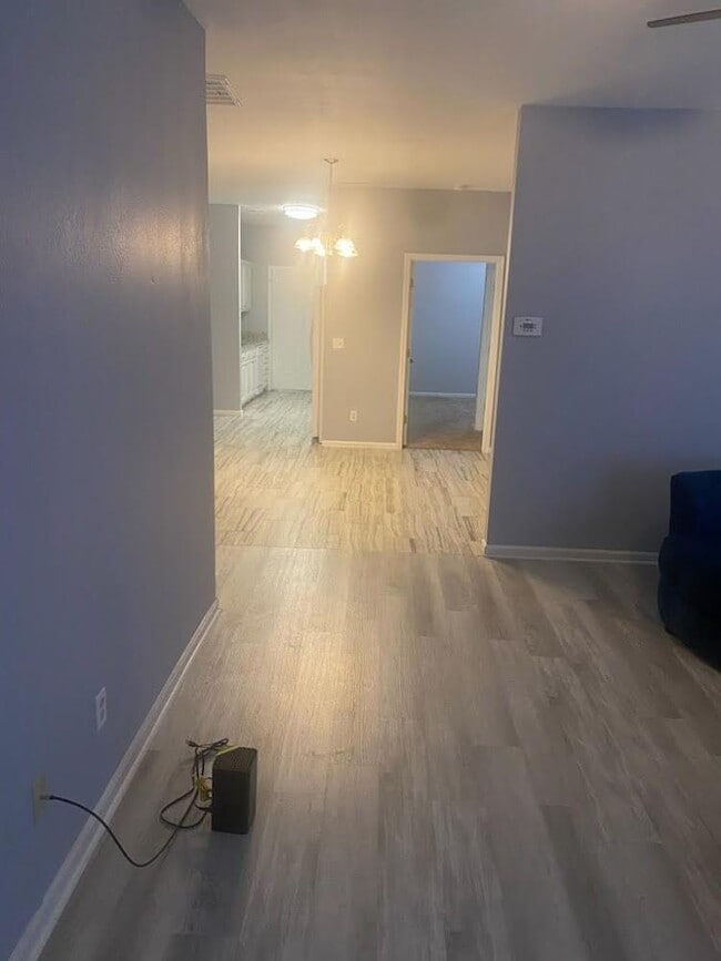 Foto del edificio - 3211 Fawn Dr