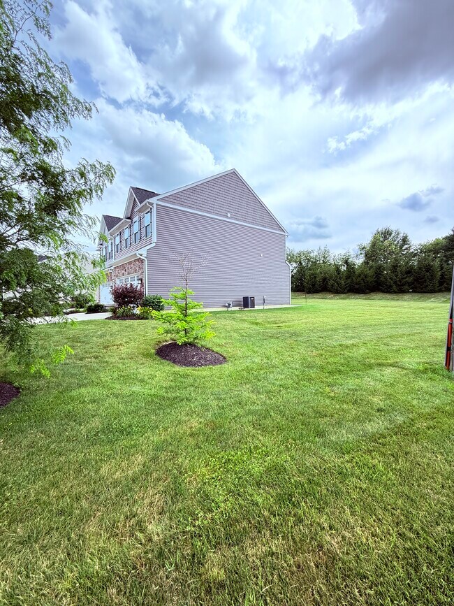 Building Photo - 3387 Jackson Park Dr NW
