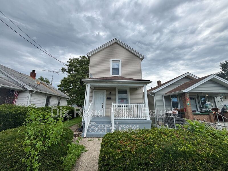 Photo - 332 Hudson Avenue