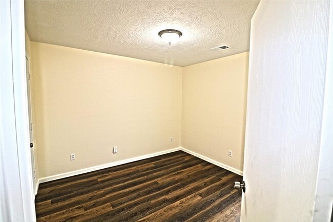 Foto del edificio - 4727 Ivy Meadow Ln
