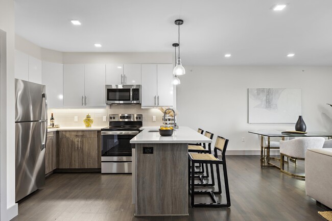 Building Photo - 8133 BERGENLINE Ave