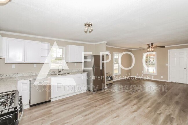Foto del edificio - 635 E 3rd St