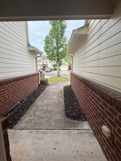 Building Photo - 764 Majestic Dr