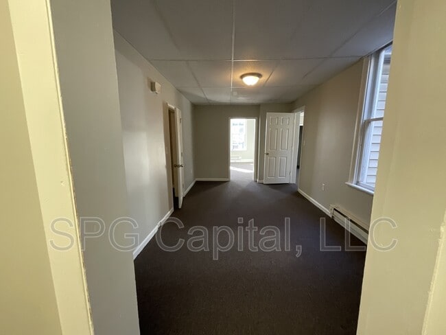 Building Photo - 255 Chambersburg St