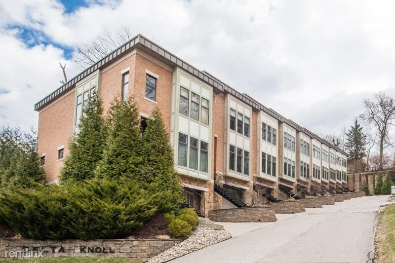 Primary Photo - 2 br, 2.5 bath Townhome - 752 Delta 4 Unit 4