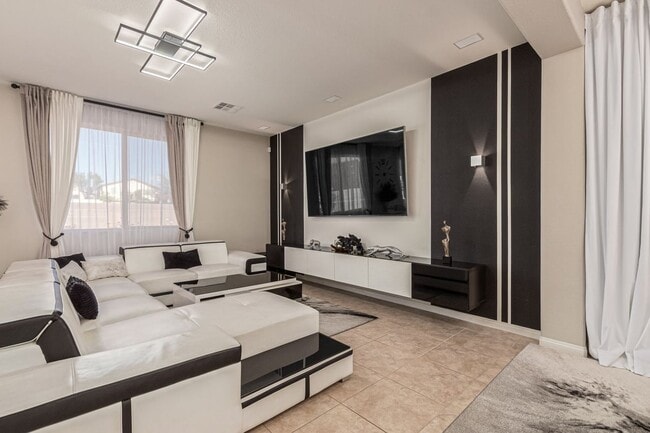 Foto del edificio - 10178 Blacktail Hill Ct