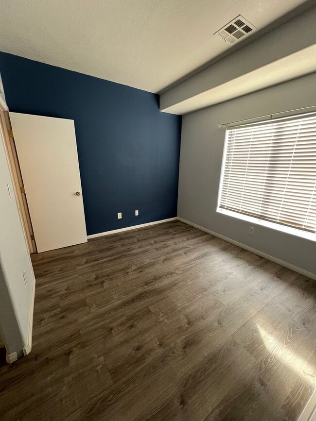 Building Photo - Beautiful 3-Bedroom, 3-Bath Home – Move-In Ready