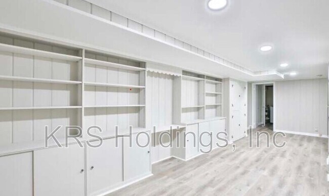 Foto del edificio - 7110 Murray Ln