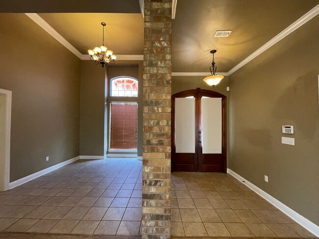 Building Photo - 4005 Elizabeth Ln