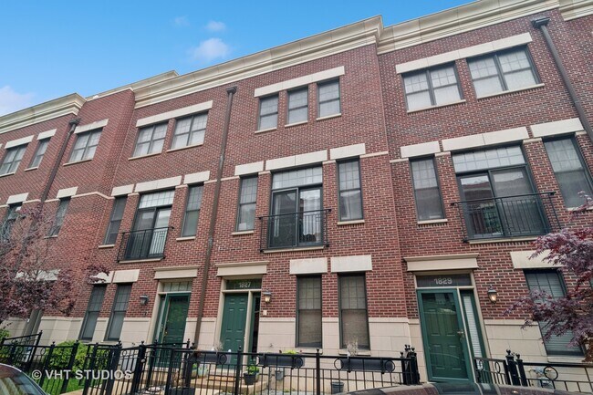 Foto del edificio - 1827 S Prairie Pkwy