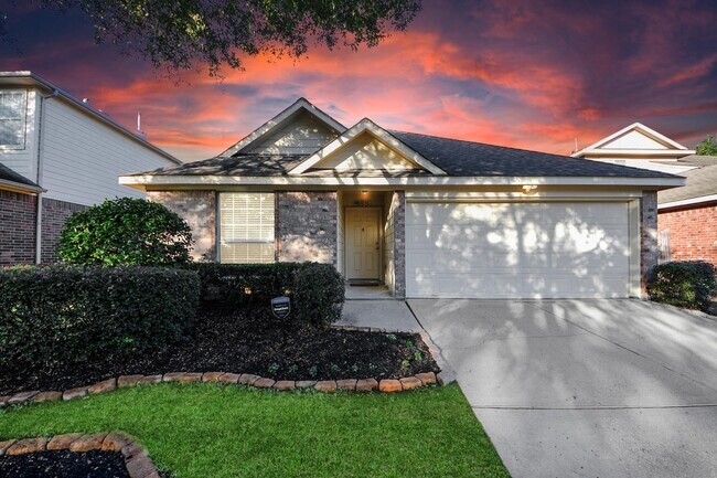 Building Photo - 6314 Applewood Forest Dr