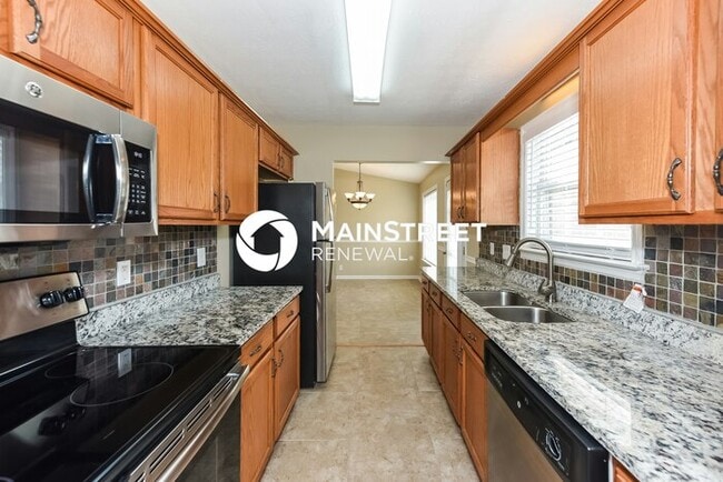 Building Photo - 3 Bedroom Pet-Friendly Home in Millersvill...