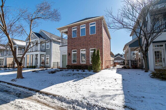 Foto del edificio - Charming 3-Bedroom Home with 2 Full Baths & 1,750 Sq. Ft. of Comfort in Fayetteville!