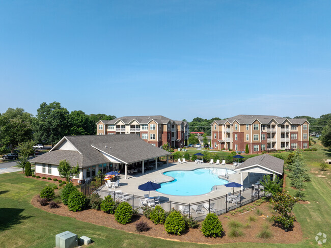 Building Photo - The Glen Apartments