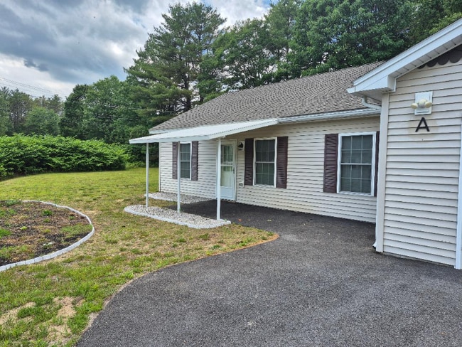Building Photo - 10 Welchville Commons Dr