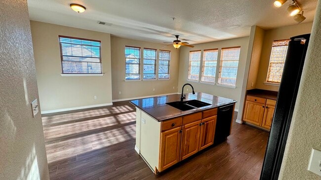 Photo - 15455 Canyon Rim Dr Apartment