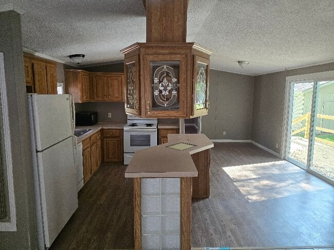 Foto del edificio - 612 Cherokee Ln